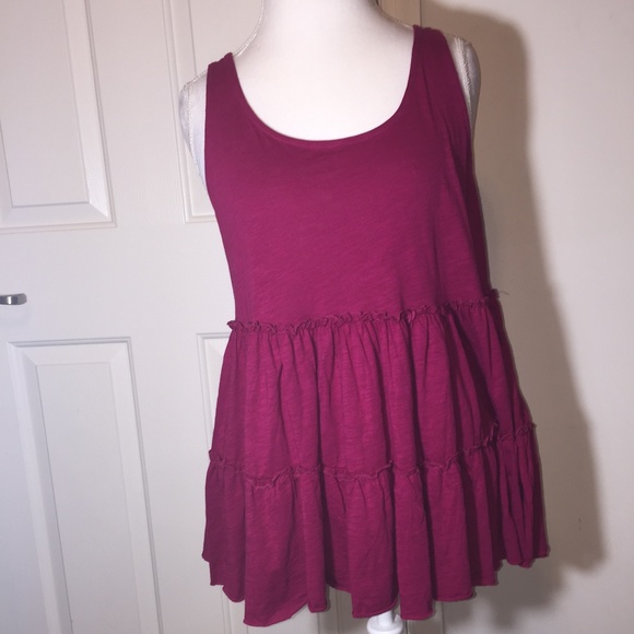 Cupio Tops - Hot Berry Cupio Ruffle Tank NWT
